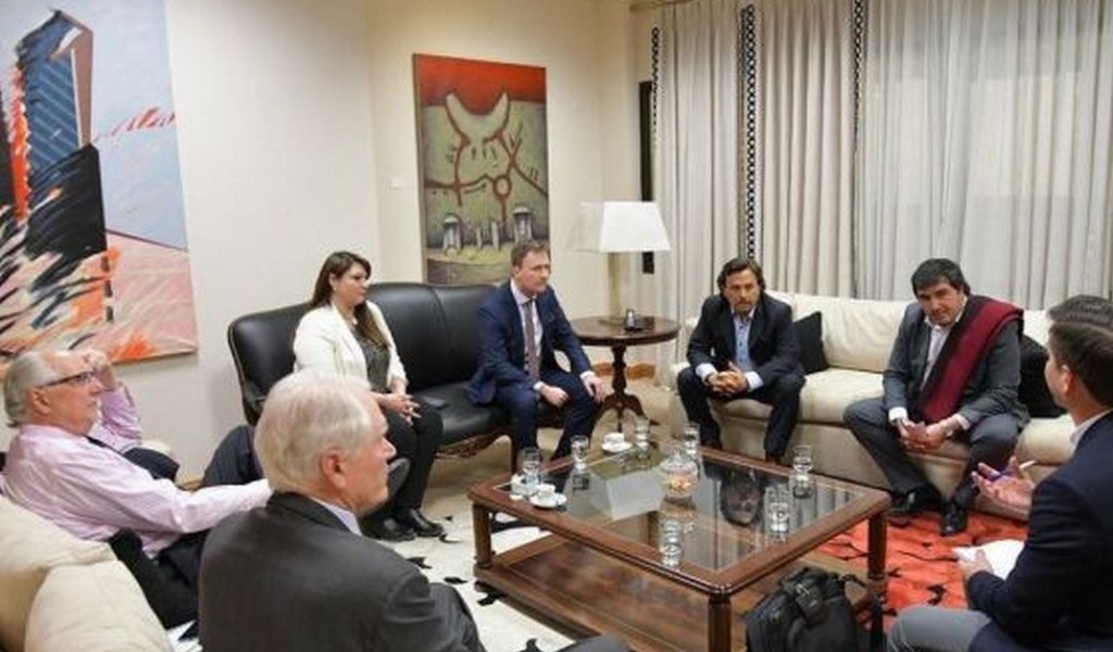 Empresarios de la minera First Quantum visitan al Gobernador para avanzar en la concreción del proyecto Taca Taca