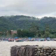 Cae el peso boliviano y los argentinos copan Bermejo por los precios más bajos