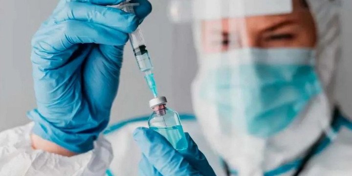 Salud / Podrían adelantar la campaña de vacunación para frenar el avance de la “supergripe” H3N2 en Argentina
