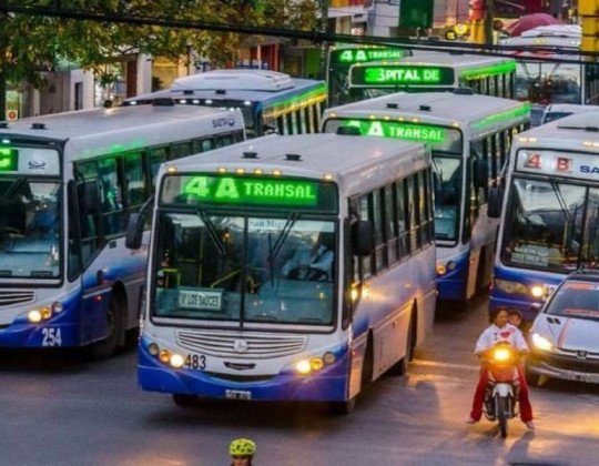 Por ahora UTA Salta confirma paro de colectivos y SAETA lo califica de “inoportuno