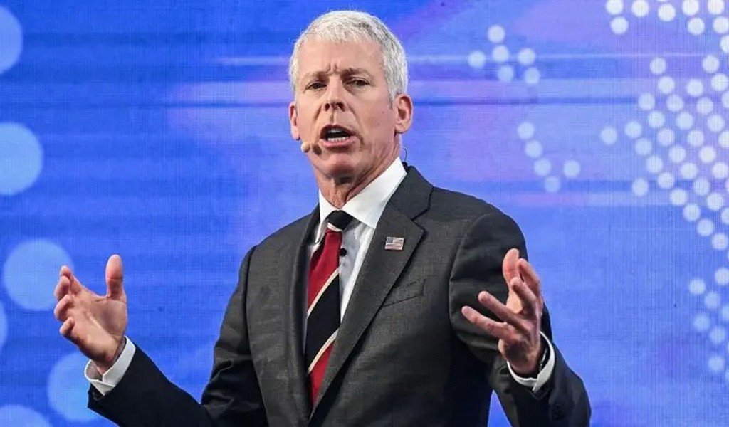 EE.UU. anuncia que controlará "indefinidamente" las ventas de petróleo de Venezuela