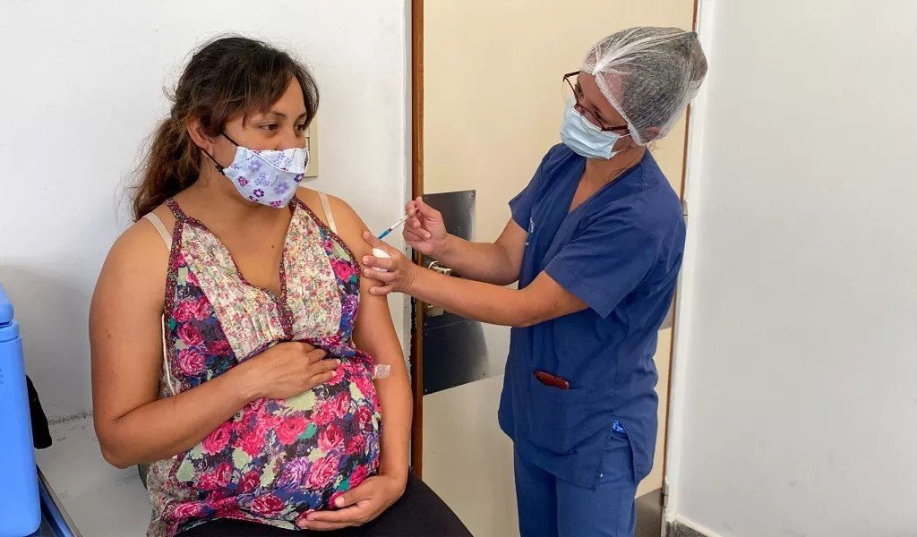 A partir de mañana inicia la vacunación para embarazadas contra el virus sincicial respiratorio